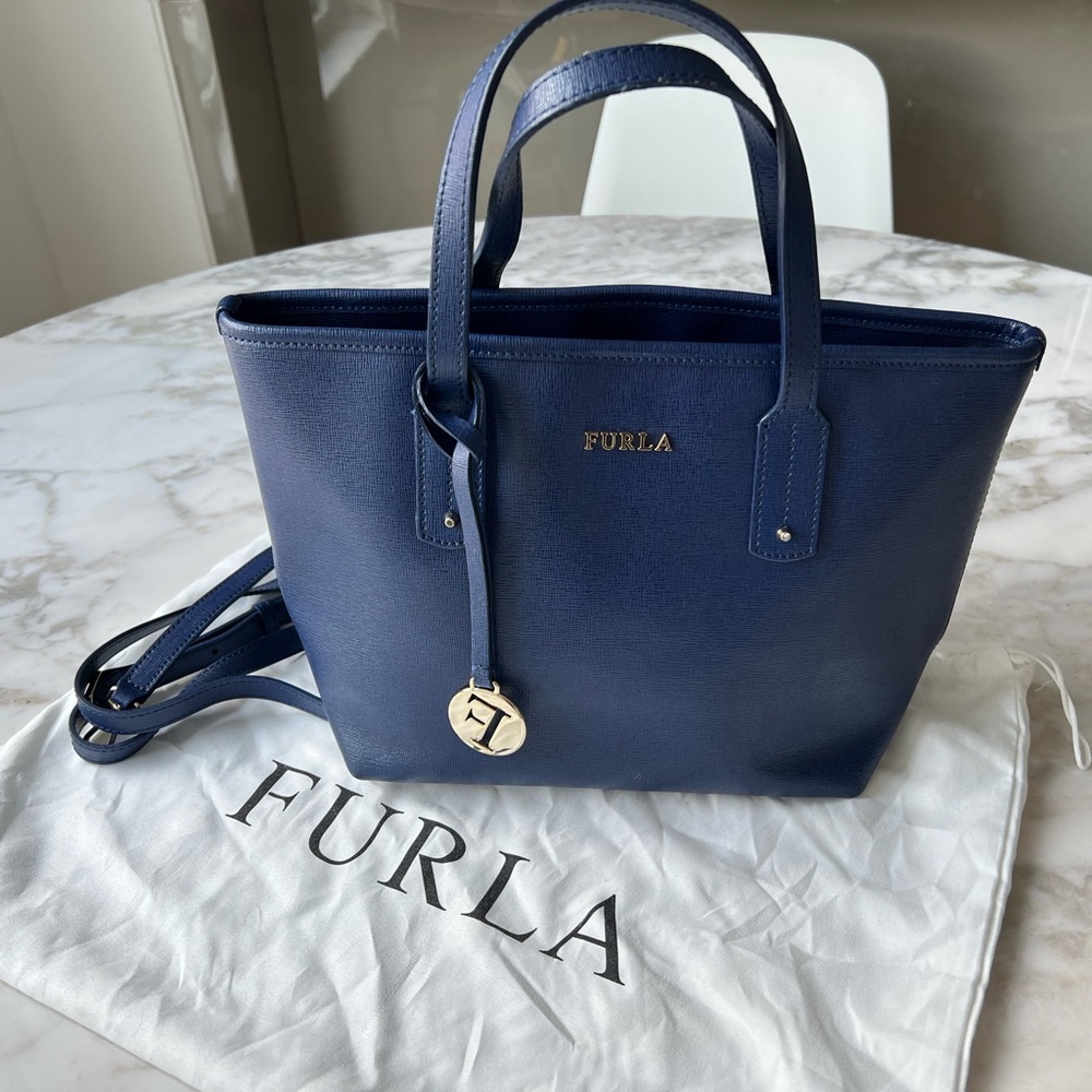 Furla Blue Leather Tote Bag with shoulder strap